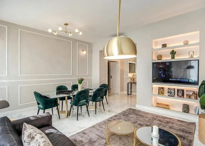 Golden Horizon Residence Luxury Apartments 3Bd